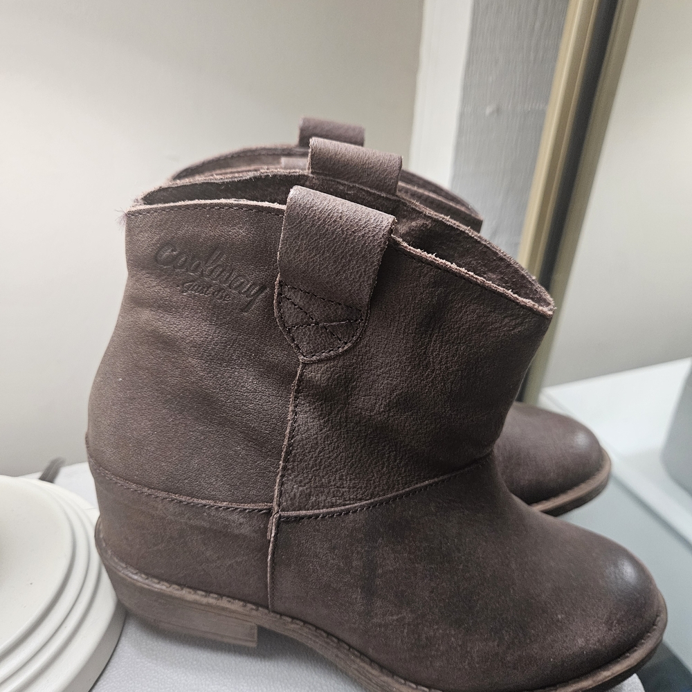 Coolway Brown Heeled Boots